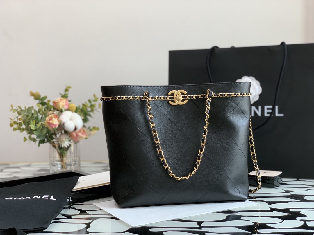 Ch**el Vintage Tote 24cm