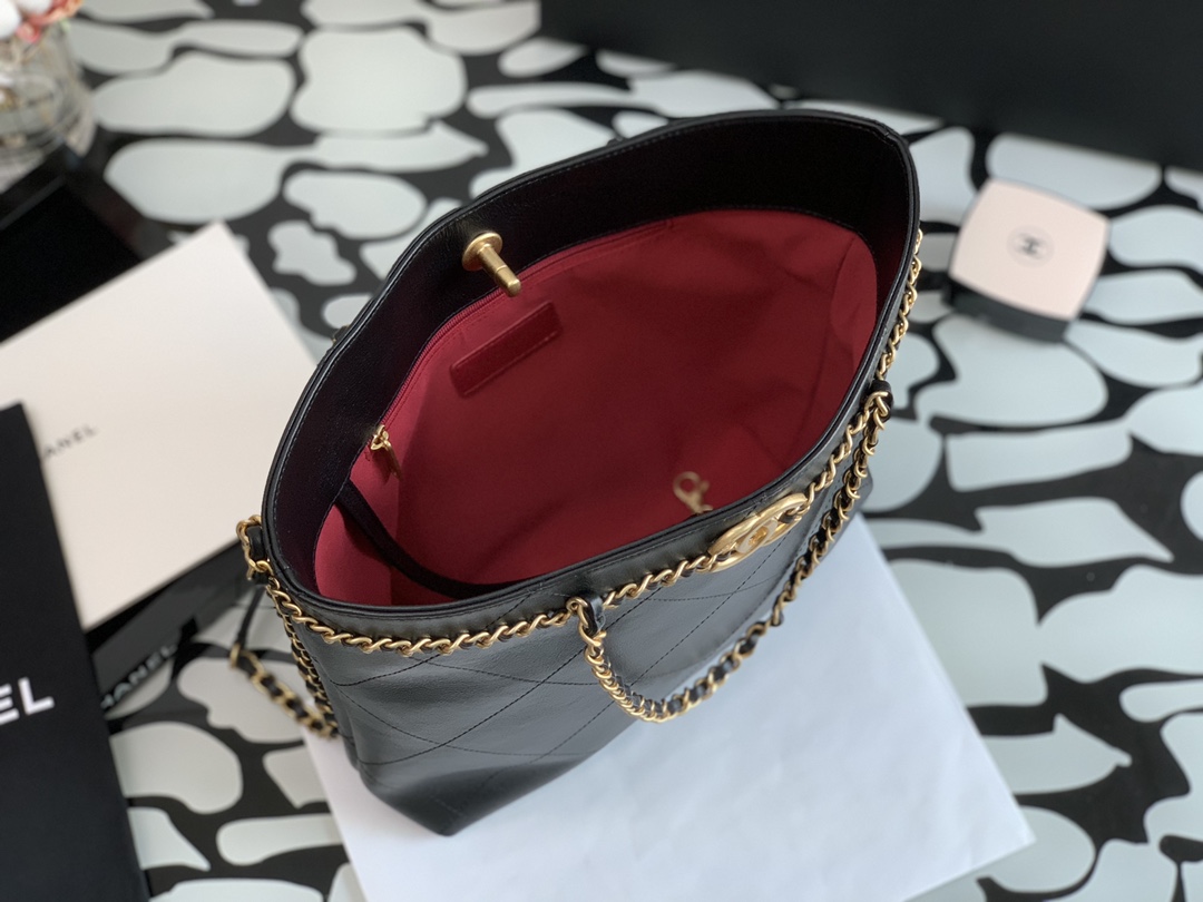 Ch**el Vintage Tote 24cm