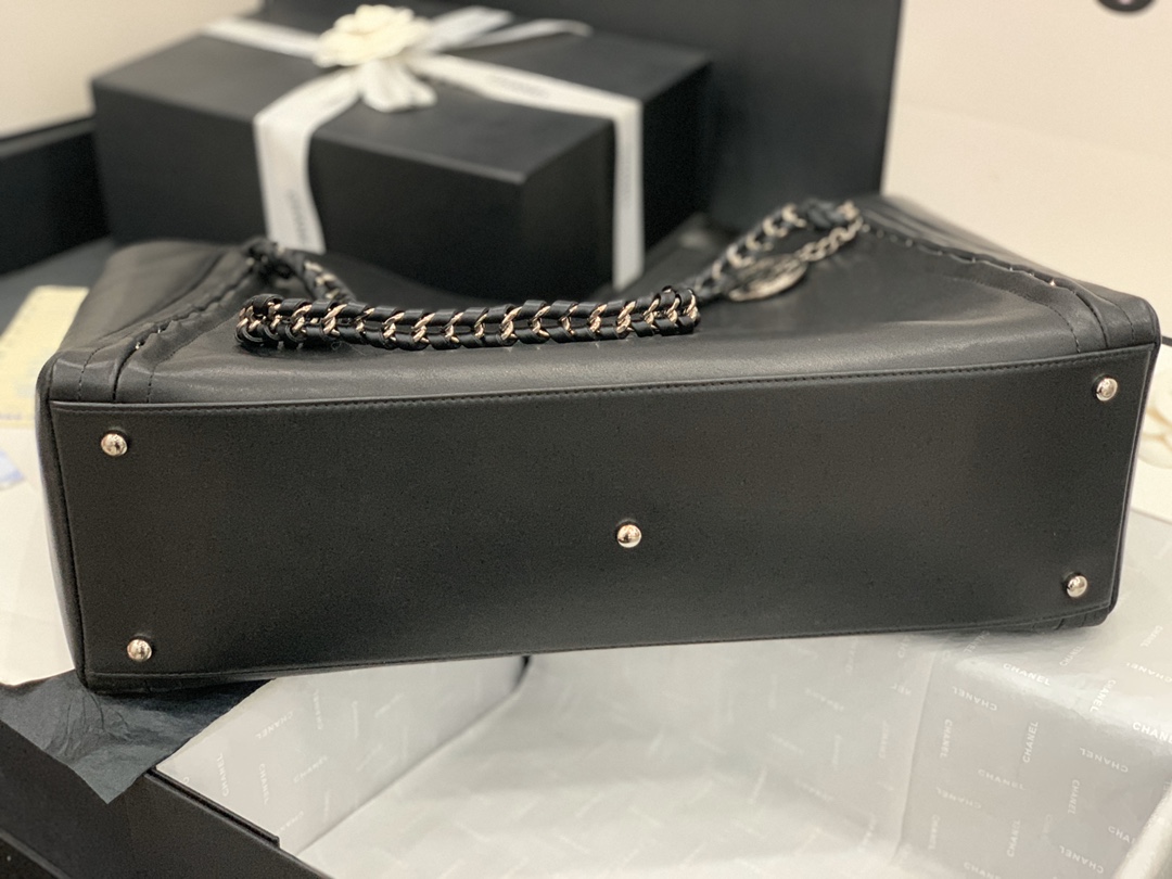 Ch**el AS8473 Tote 42cm Black