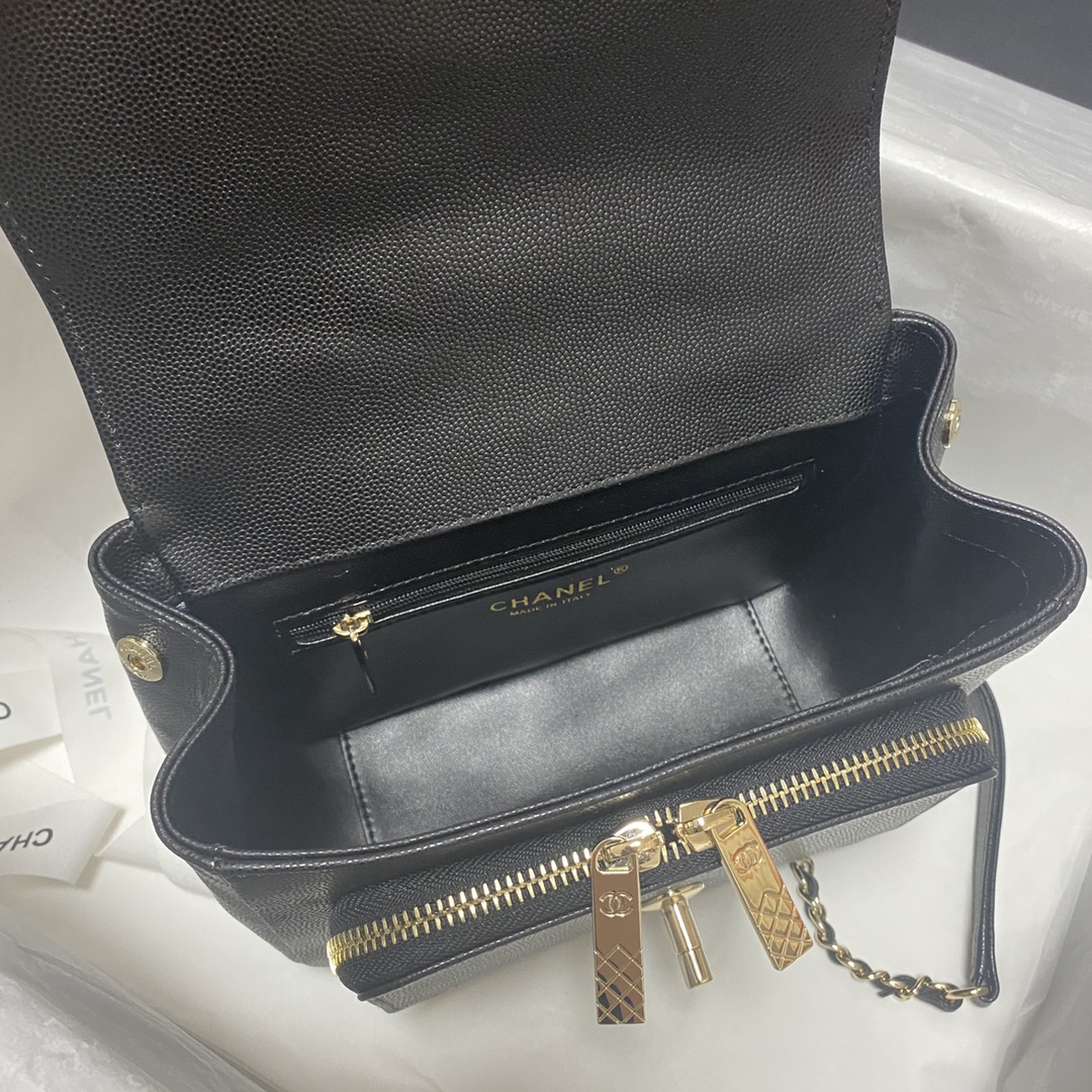 Ch**el A93749 CC Matelasse Handbag 004