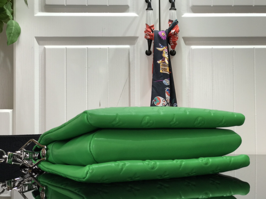 LV COUSSIN PM M57790 GREEN