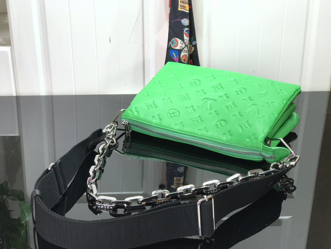 LV COUSSIN PM M57790 GREEN