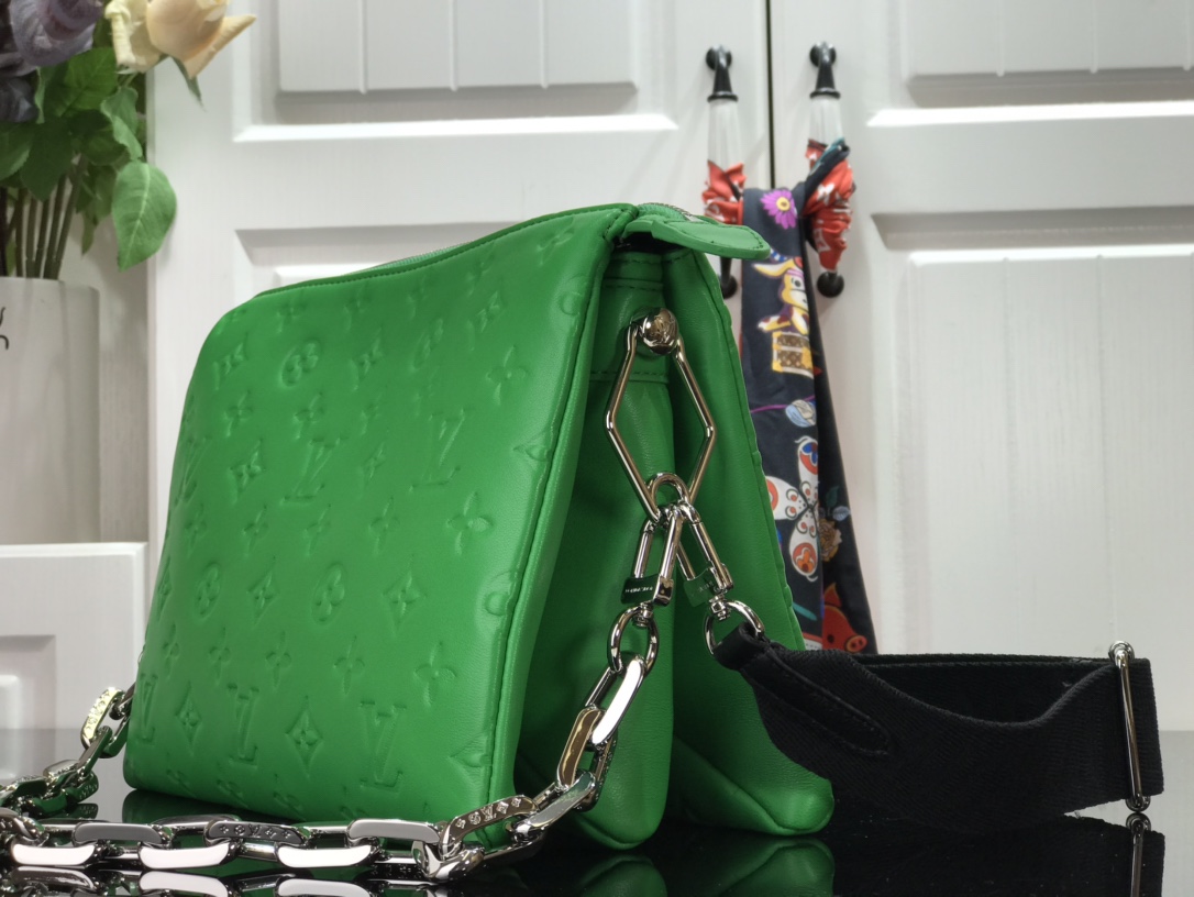 LV COUSSIN PM M57790 GREEN