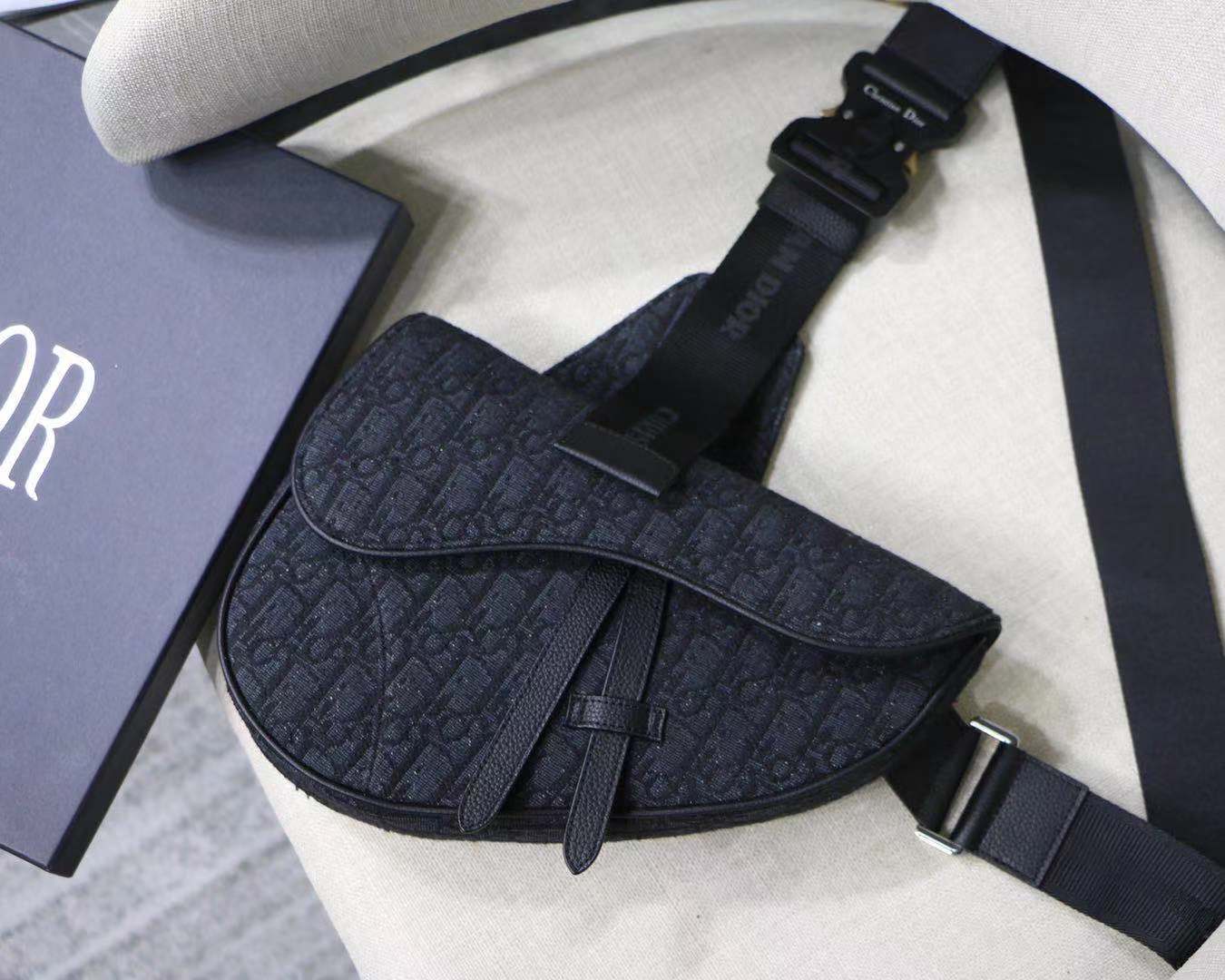 D10r Saddle bag 