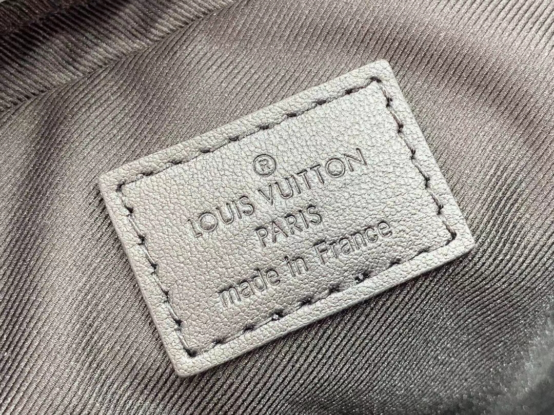 LV TRIO MESSENGER M69443