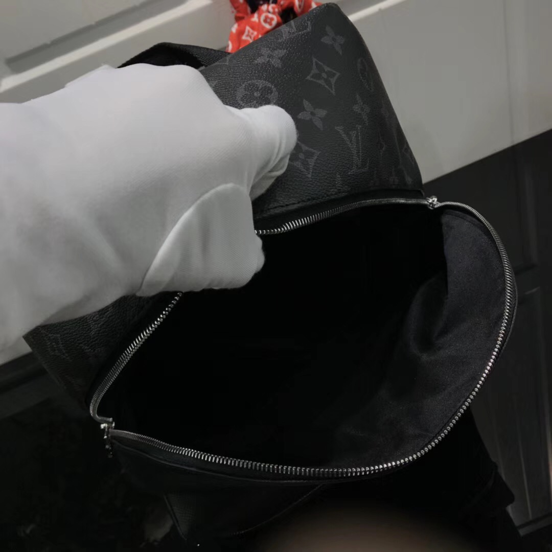 LV DISCOVERY BACKPACK M30230