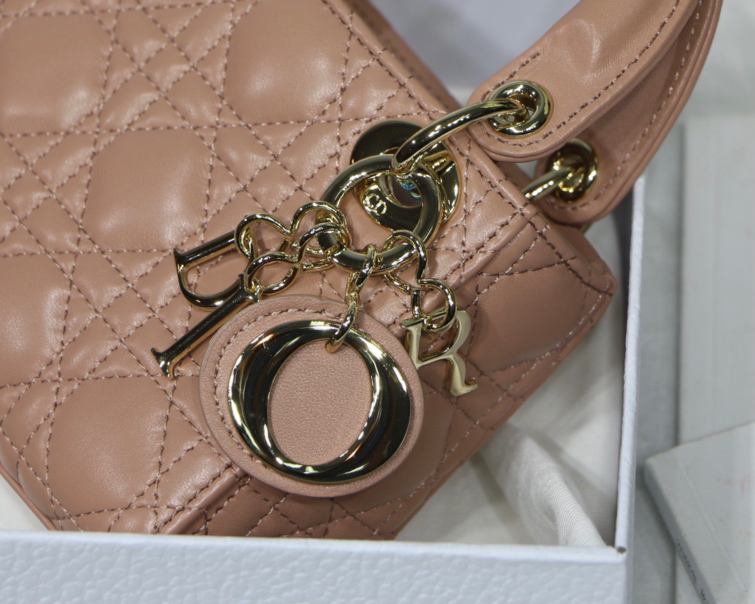 Lady D10r Micro 12cm 001