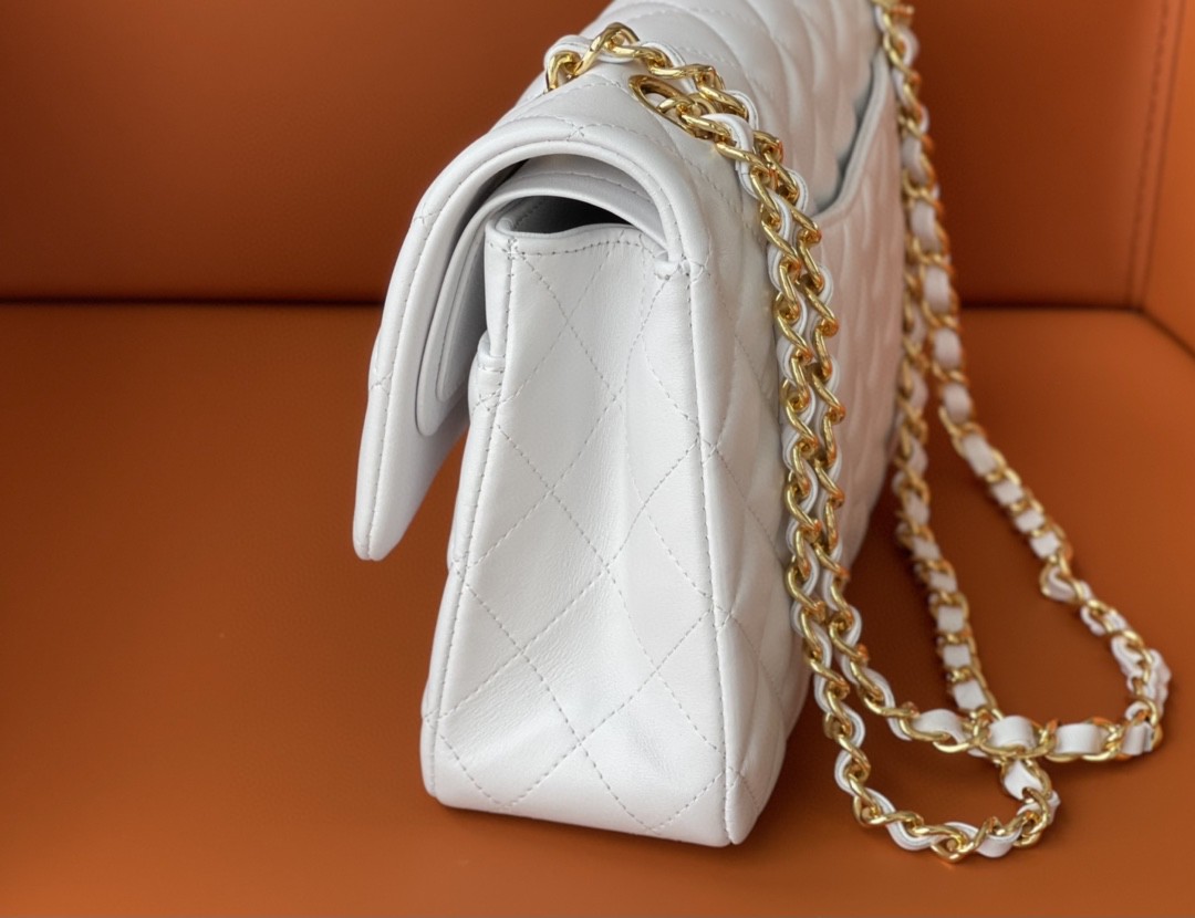Ch**el Flap bag 25cm lambskin White