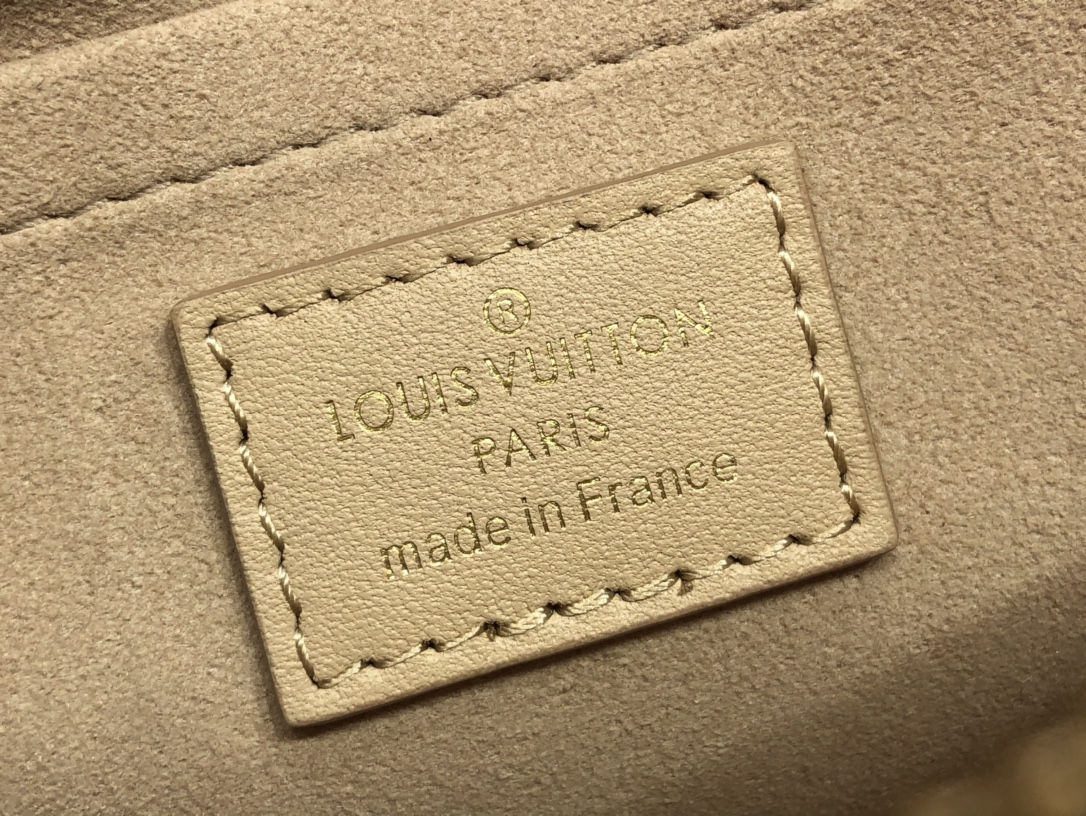 L0vis Vvtt0n TROCA M59114 22CM 002