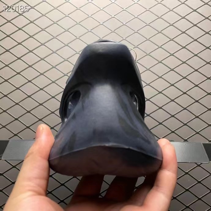 Yezzy Foam Runner black