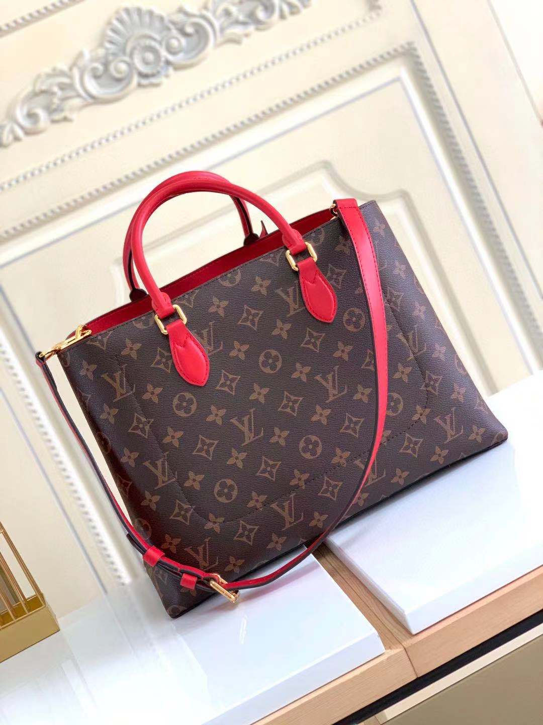 L0vis Vvtt0n Flower Tote M43553