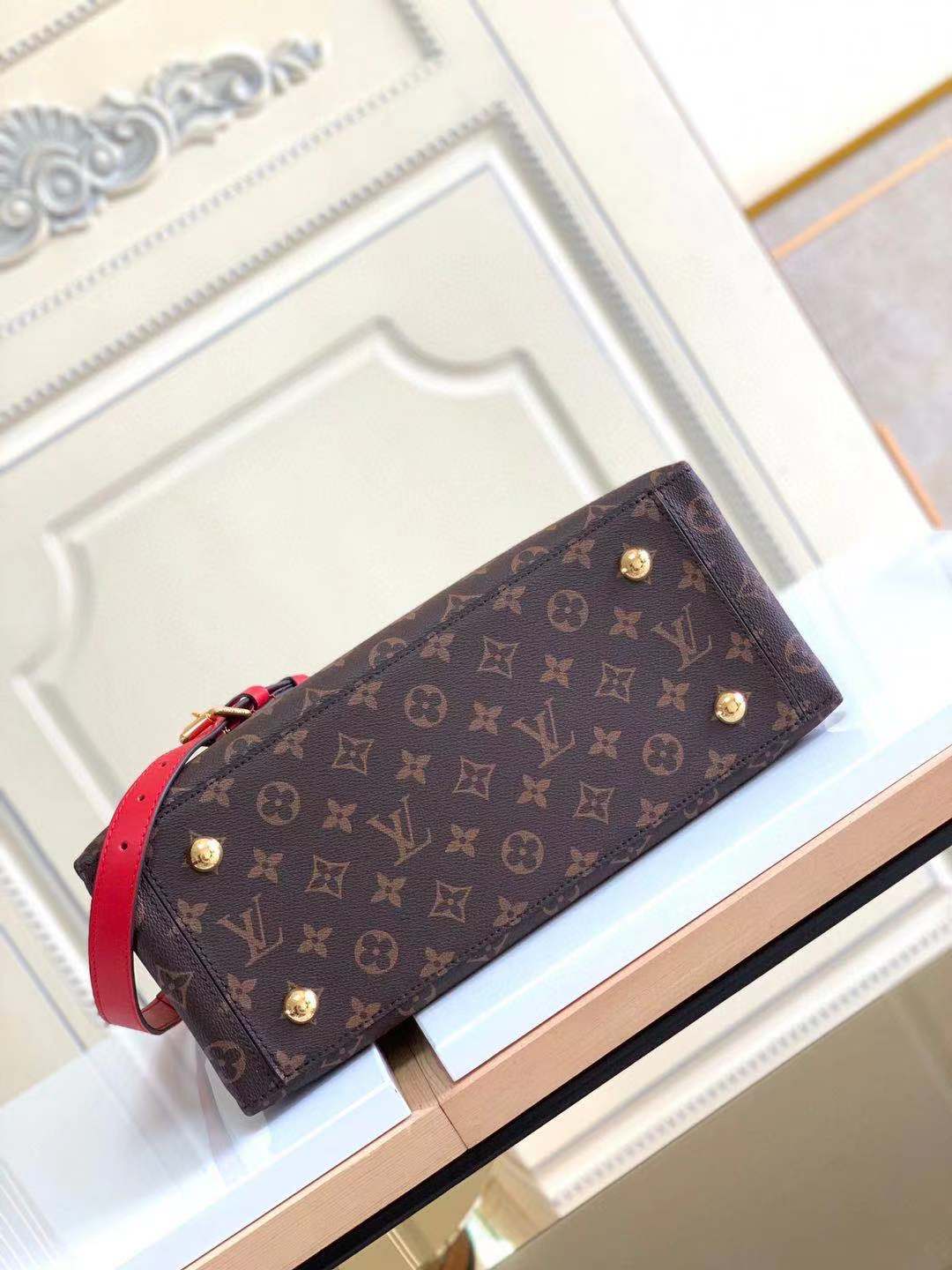 L0vis Vvtt0n Flower Tote M43553