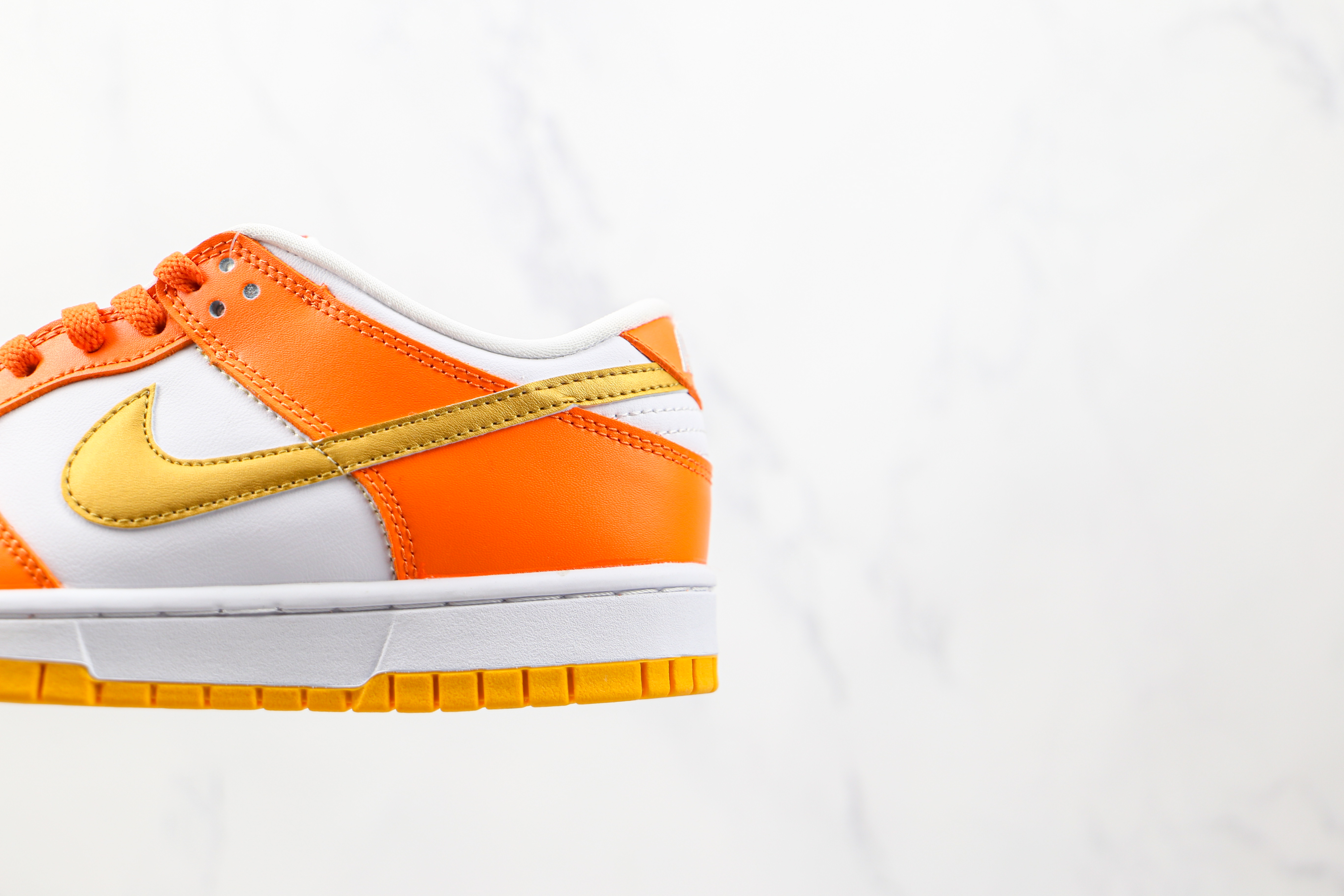 Nike SB Dunk Low Orange Blaze bestify