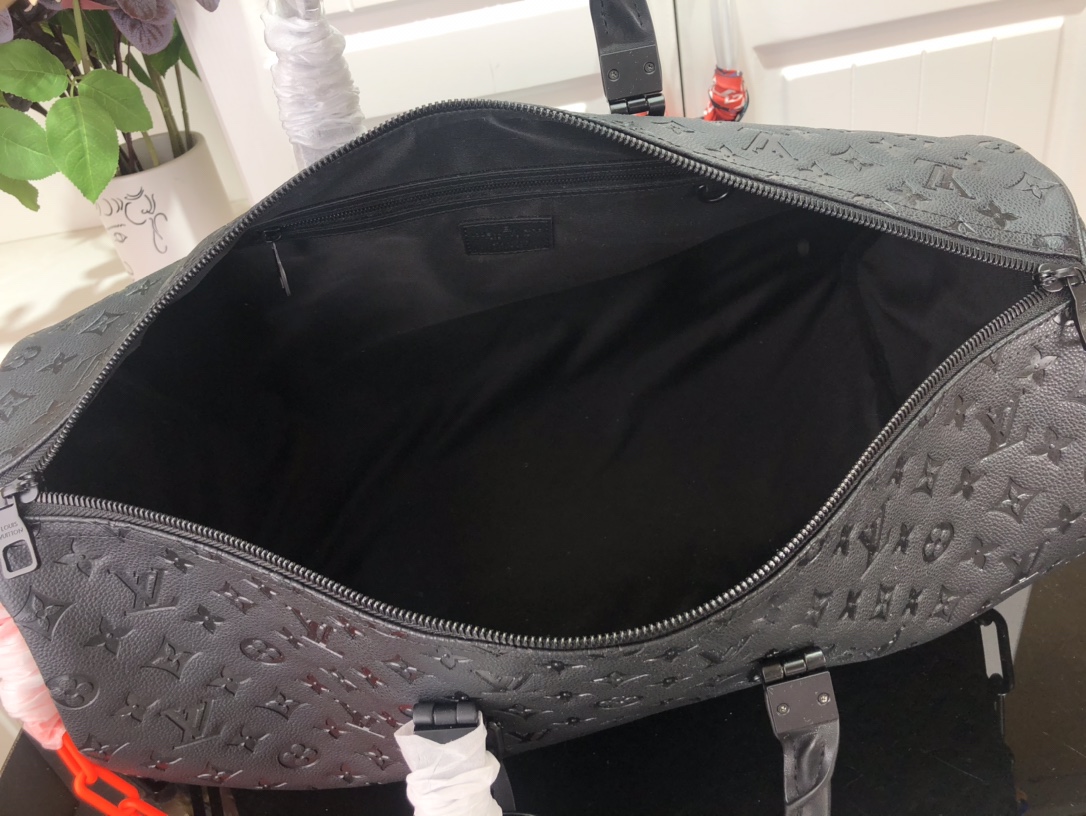 L0vis Vvtt0n M44470 KEEPALL
