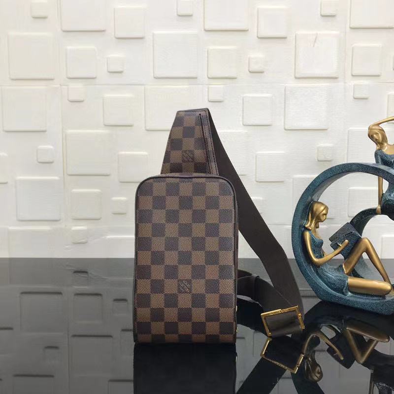 L0vis Vvtt0n Men's bag