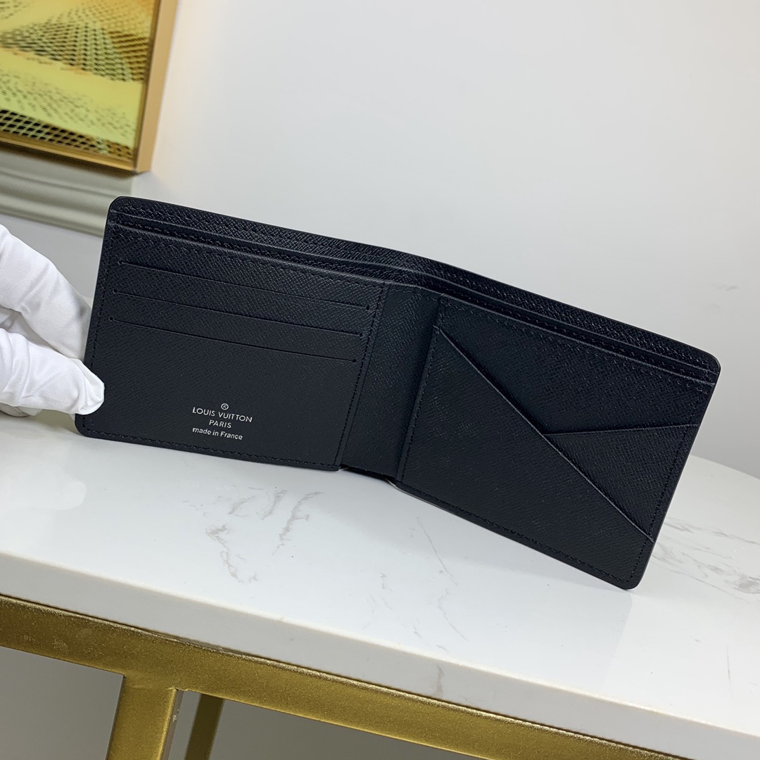 L0vis Vvtt0n Monogram M61695 wallet