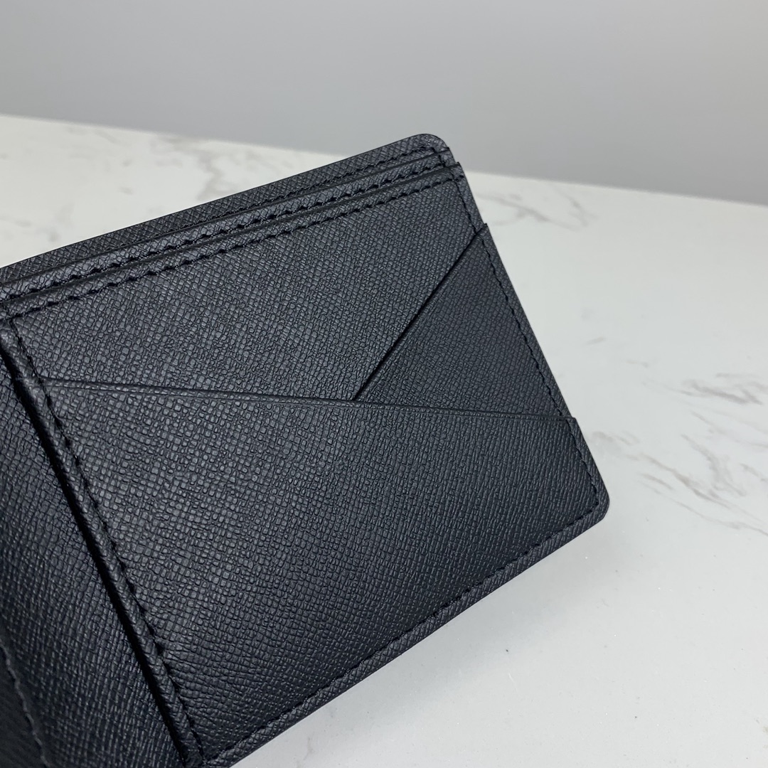 L0vis Vvtt0n Monogram M61695 wallet