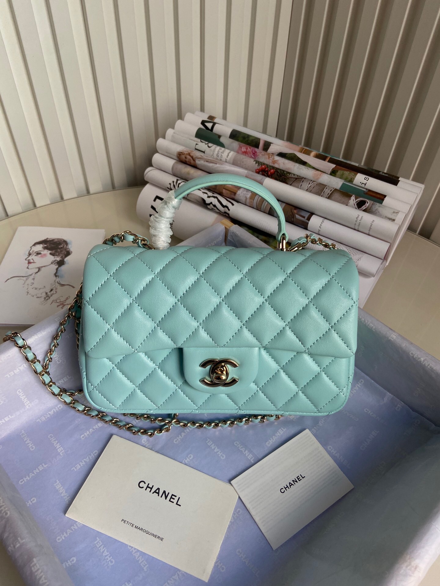 Ch**el handle Flap bag 20cm