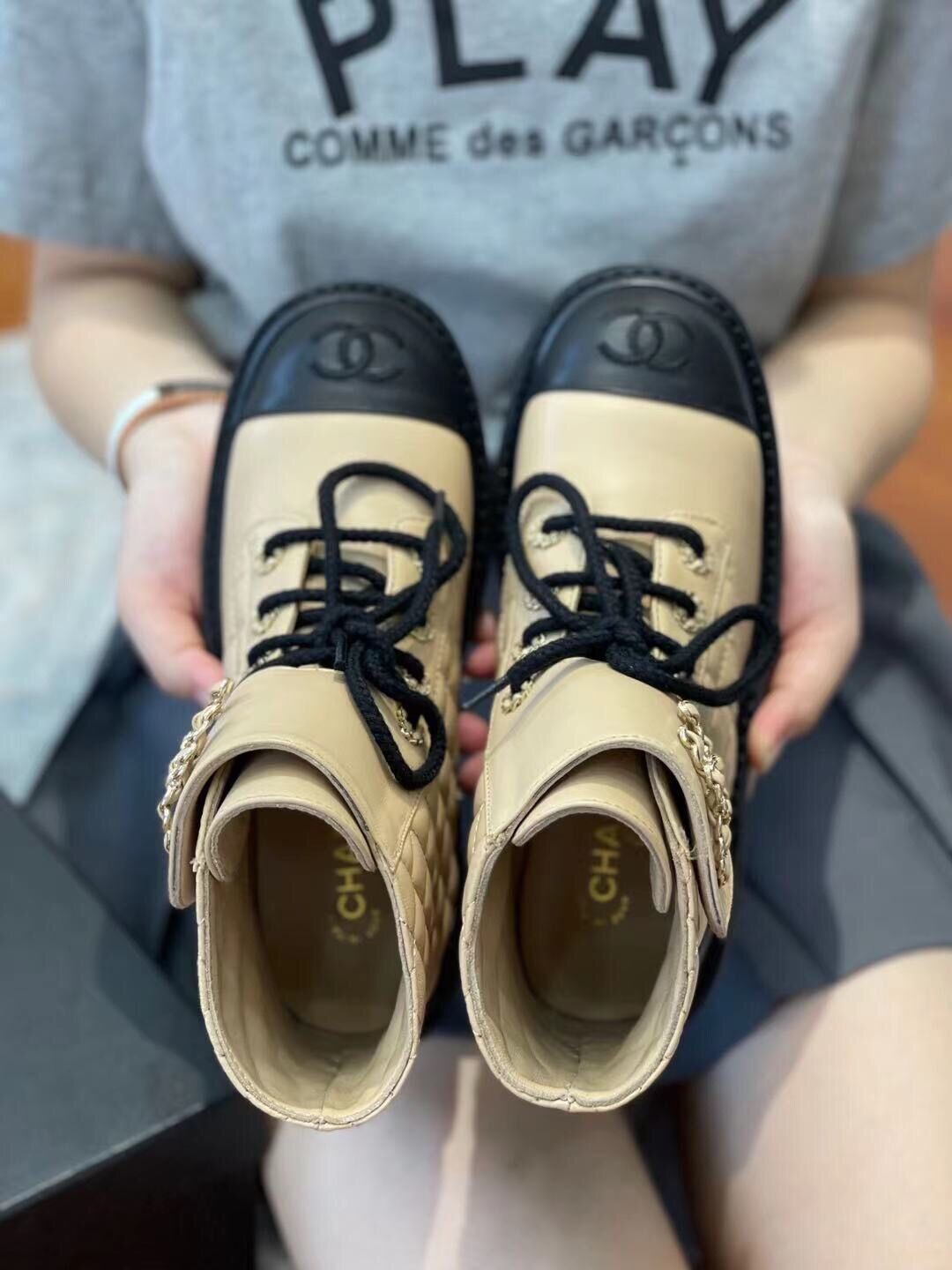 Ch**el Boots 011