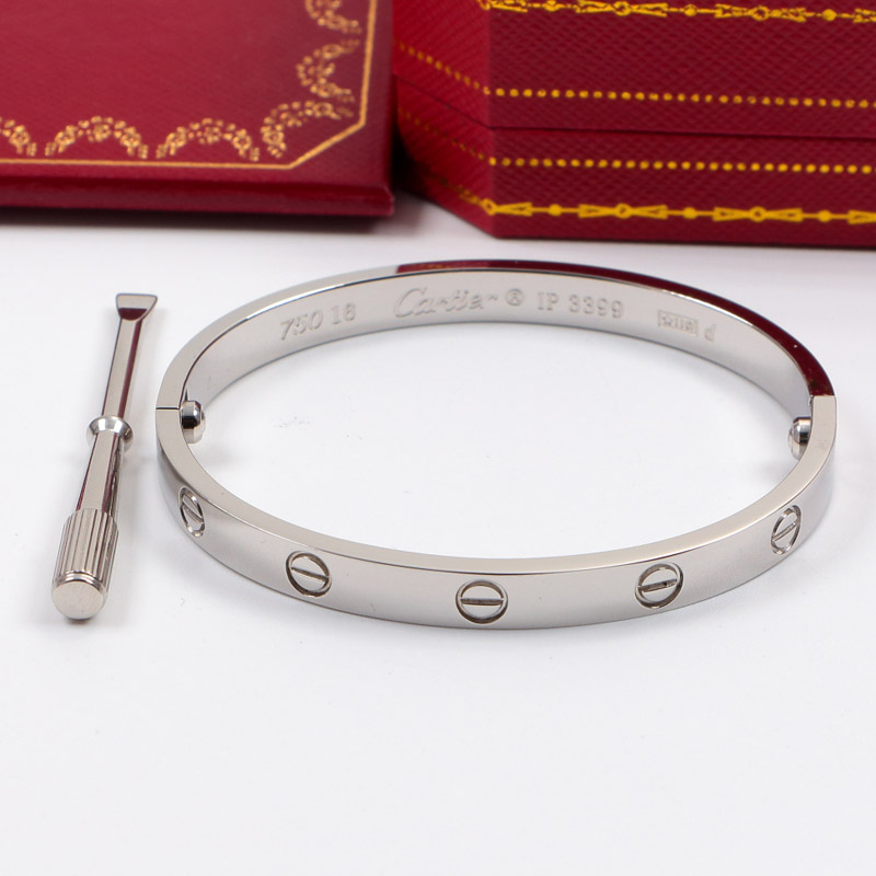 Ca*t1er love bracelet