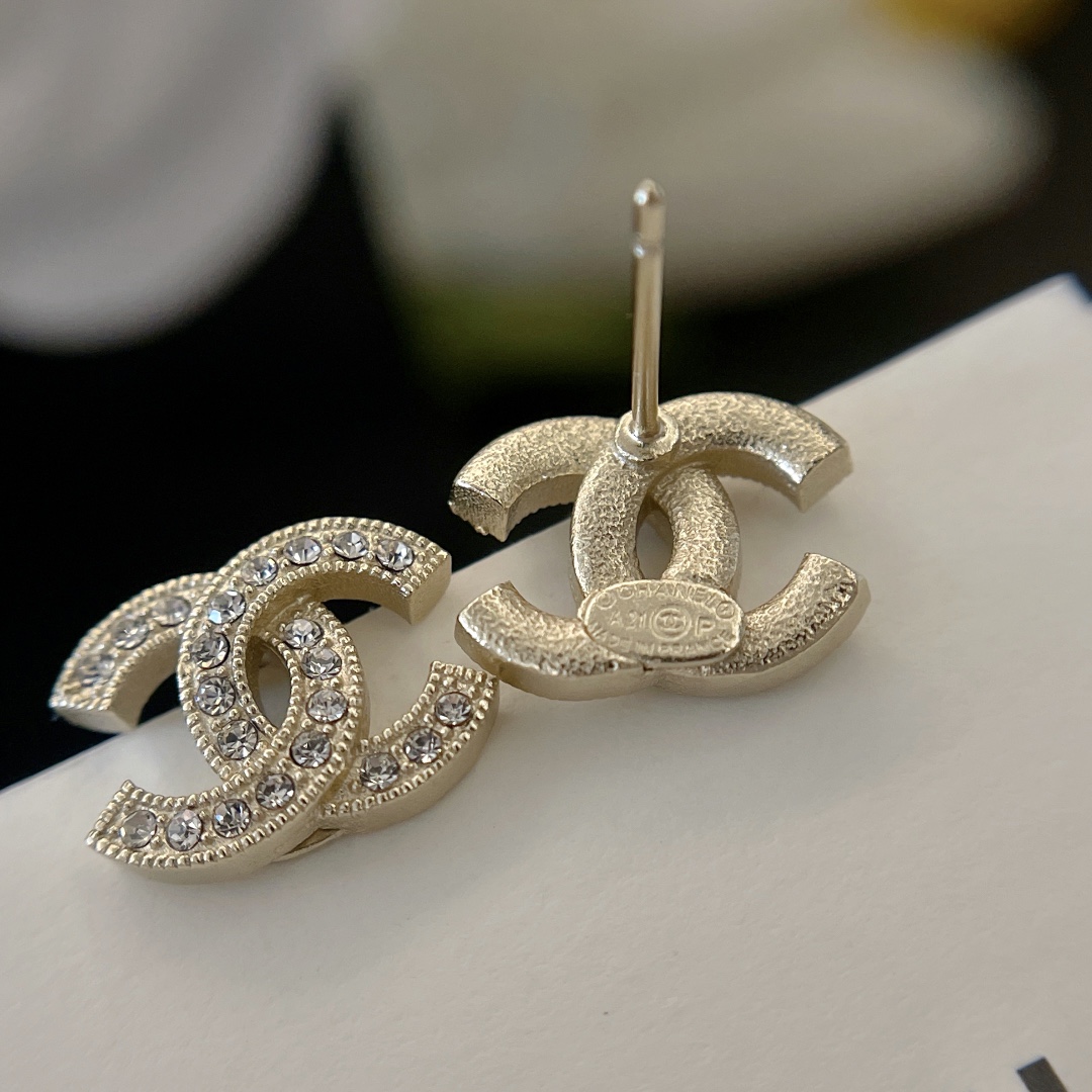 Ch**el earrings