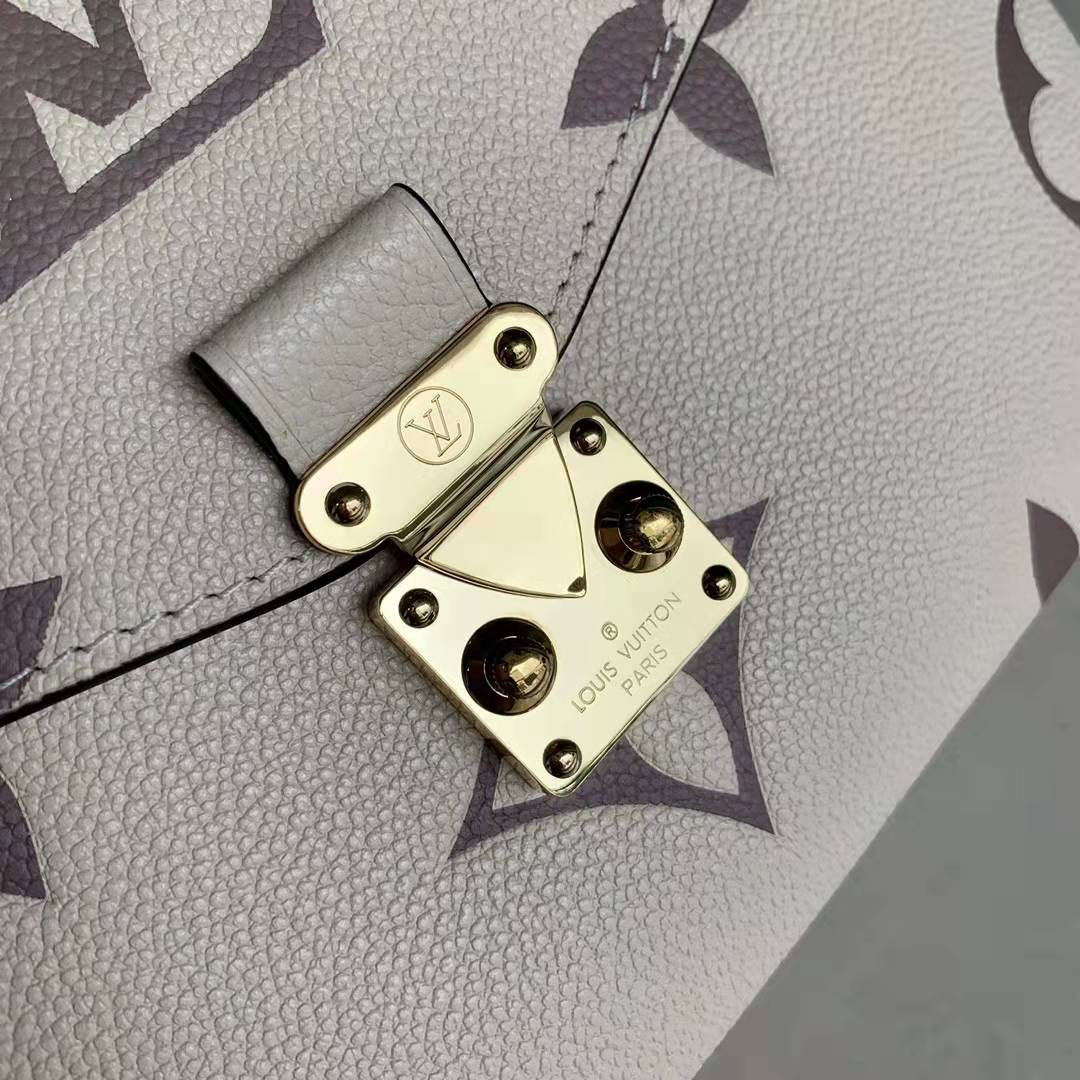 LV POCHETTE METIS M45384