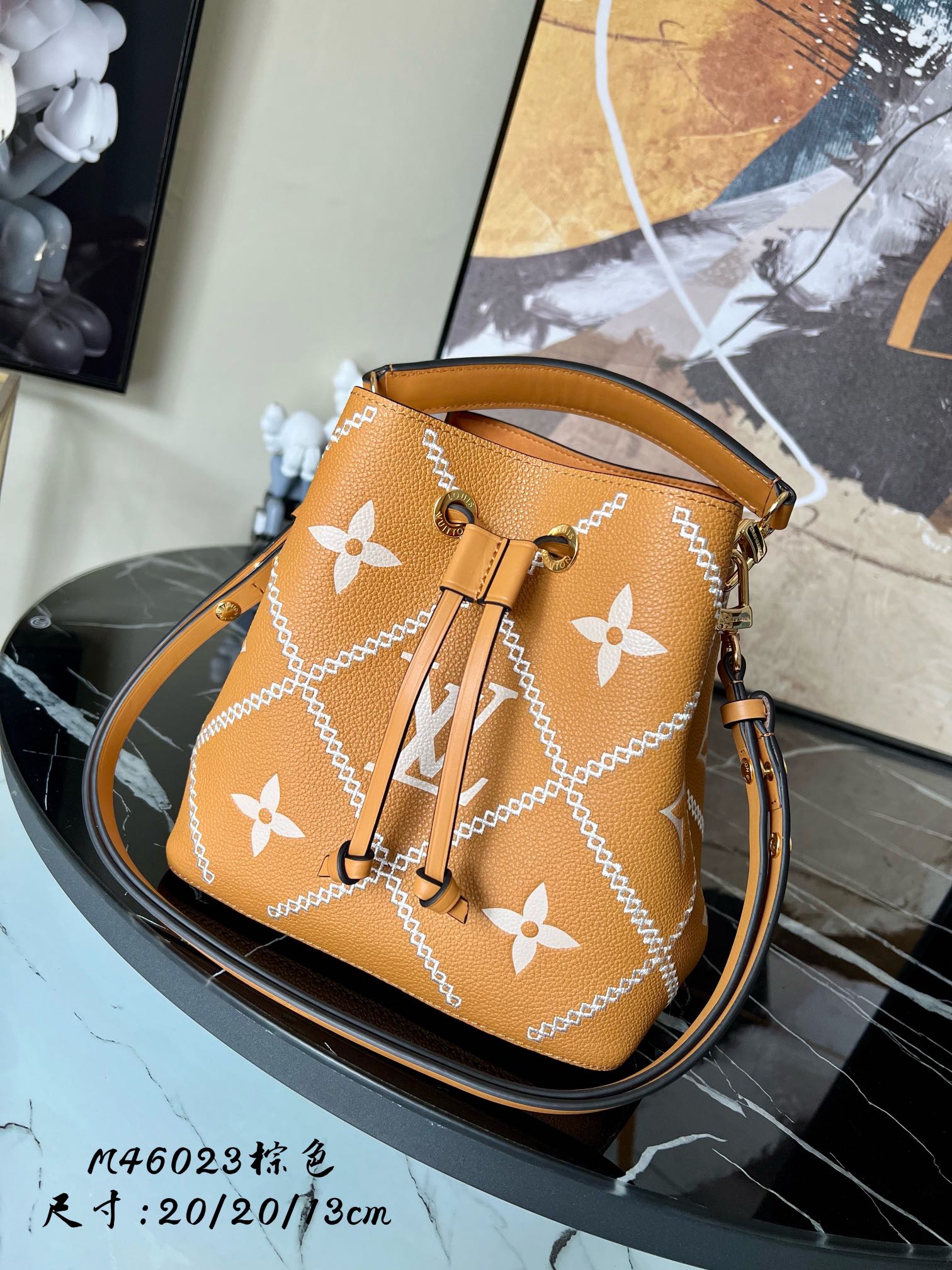 LV NÉONOÉ BB Monogram Bag M46029 20cm