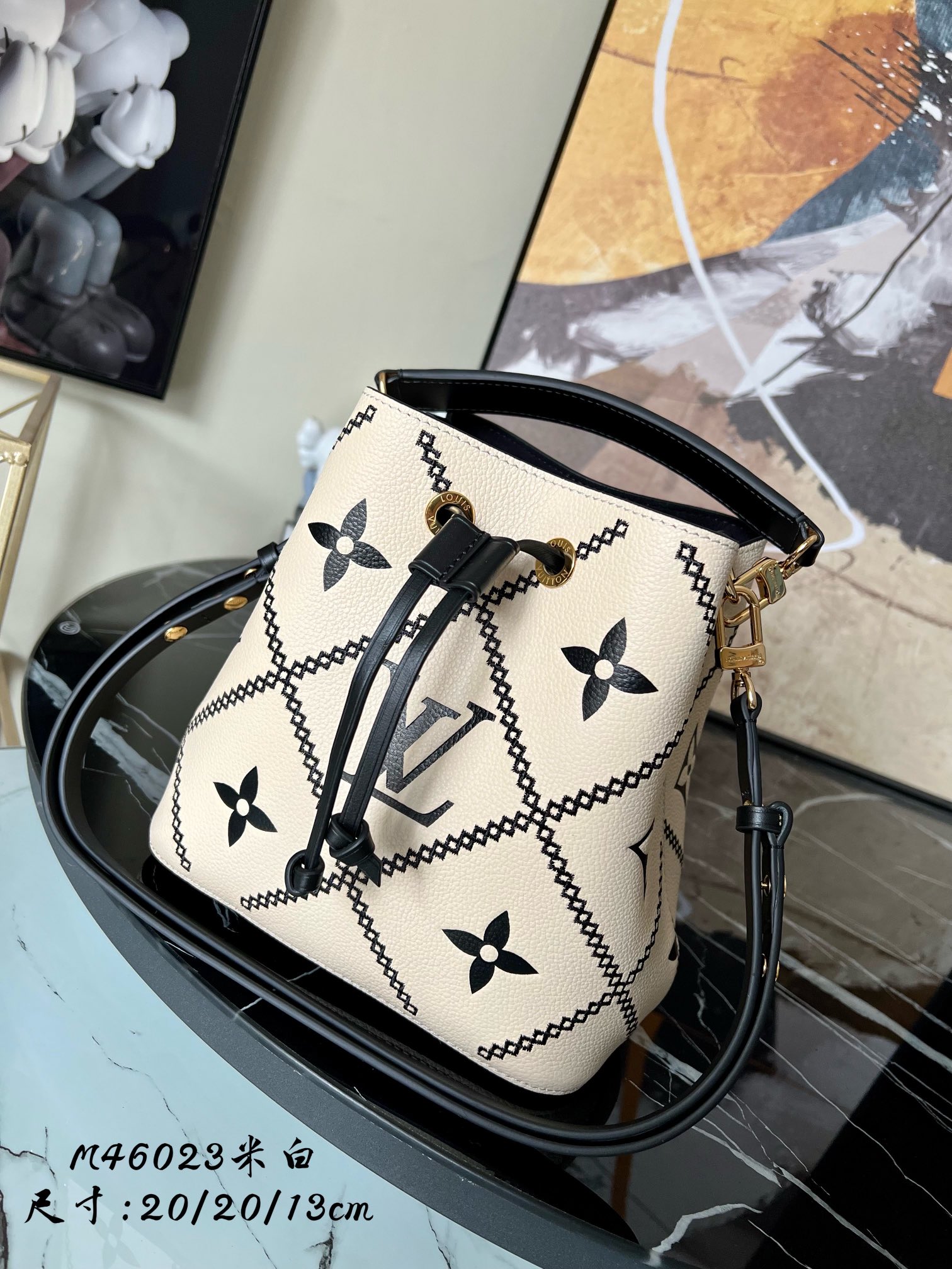 LV NÉONOÉ BB Monogram Bag M46023 20cm