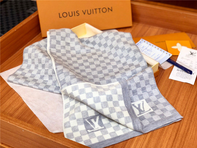L0vis Vvtt0n scarf 002