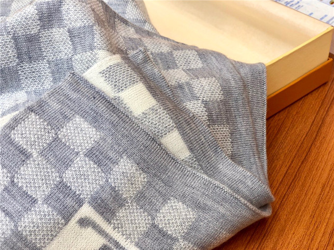 L0vis Vvtt0n scarf 002