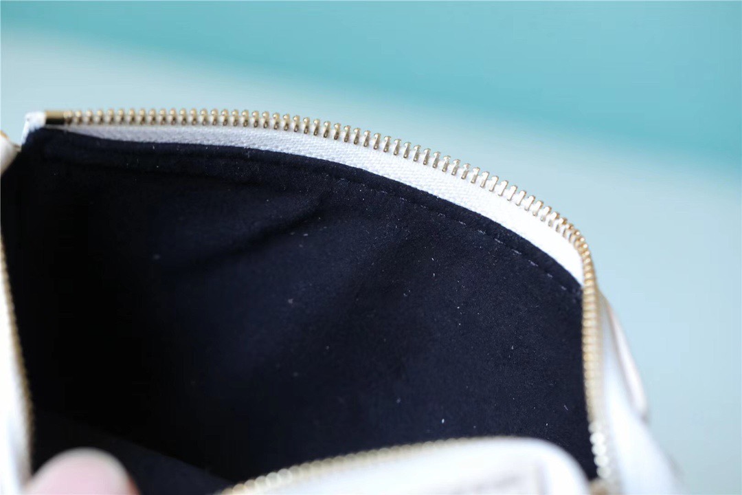 L0vis Vvtt0n Mini Pochette Accessoires 15cm