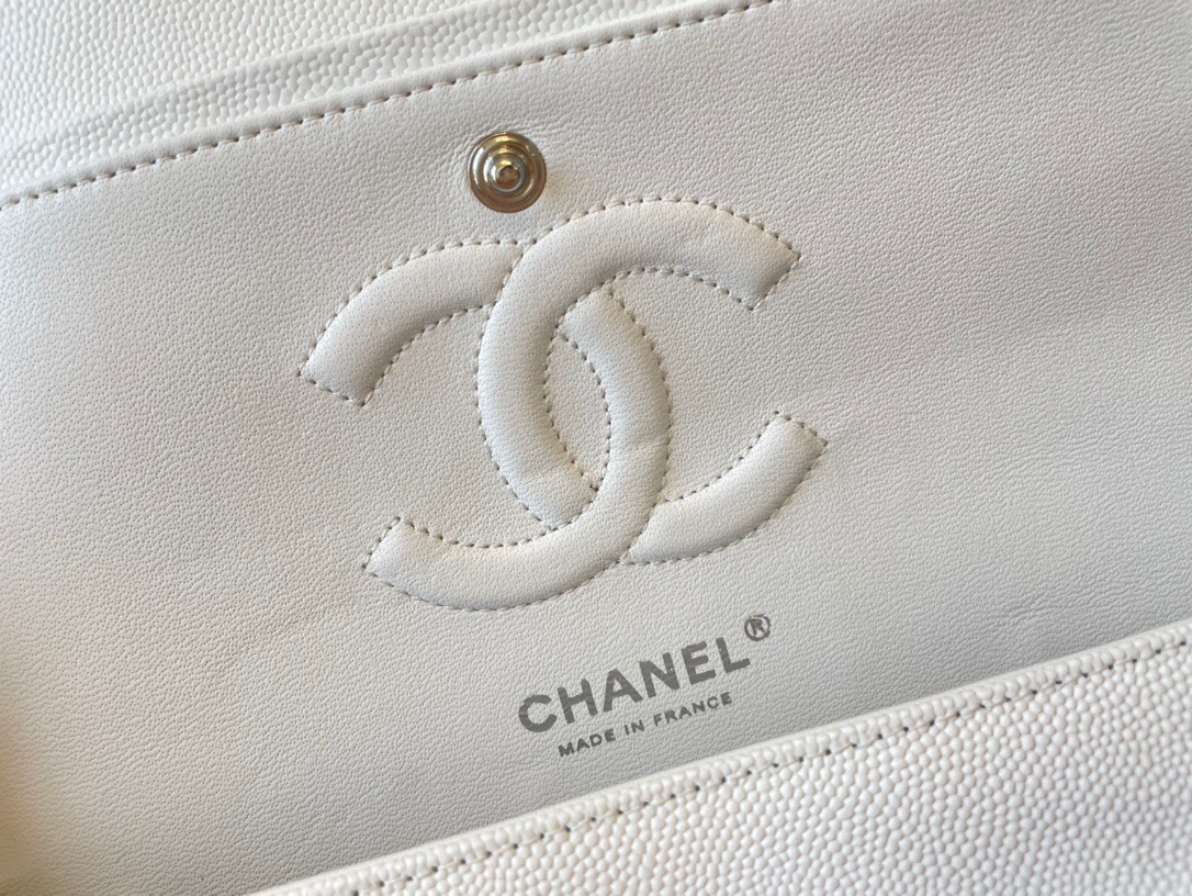 Bagsaaa Ch**el Flap Bag Caviar in White & silver - 25cm