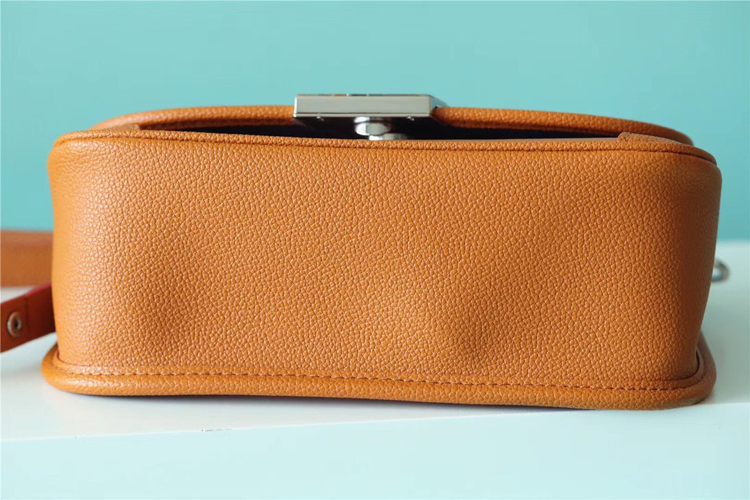 L0vis Vvtt0n Buci Handbag 24.5cm 001