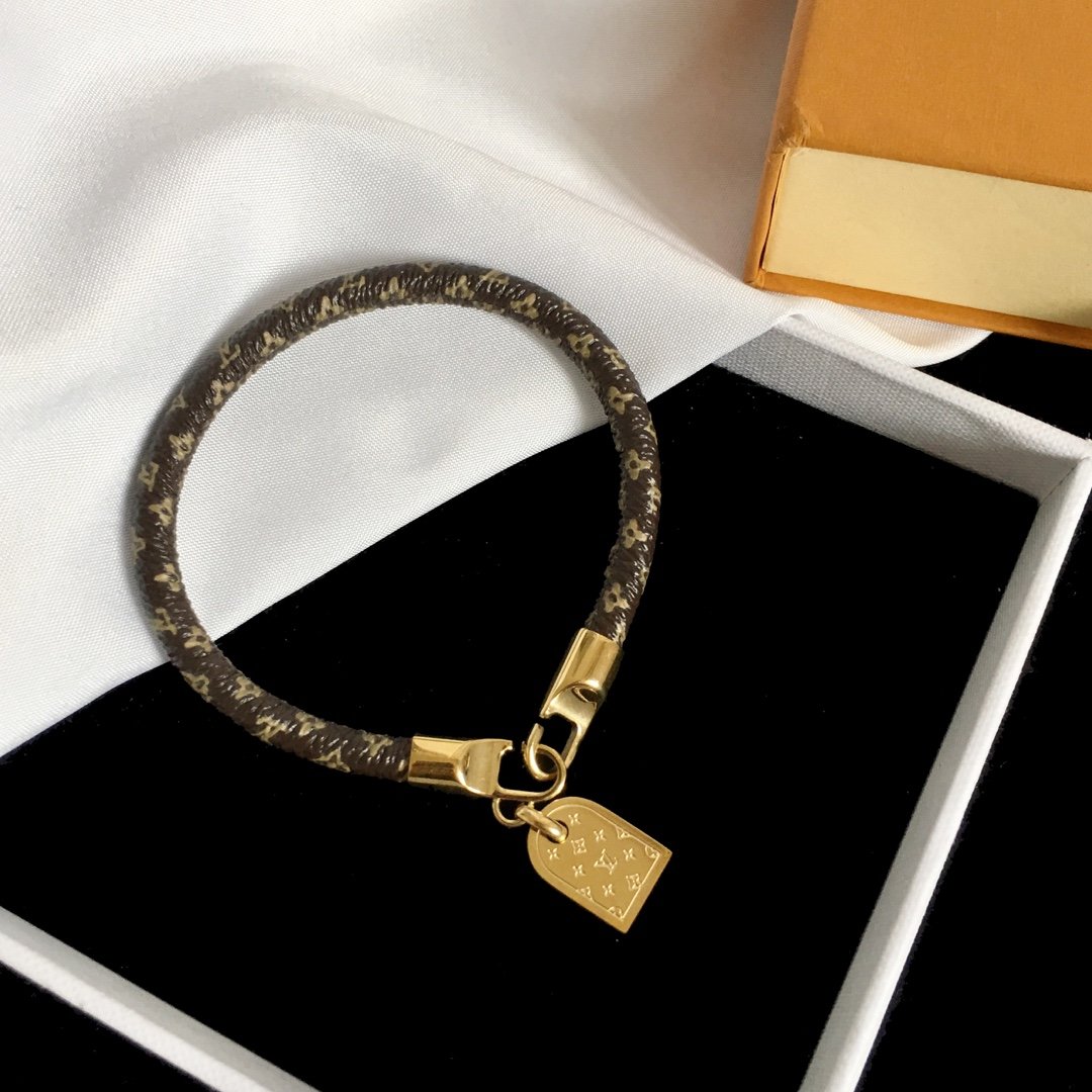 L0vis Vvtt0n Bracelet 004