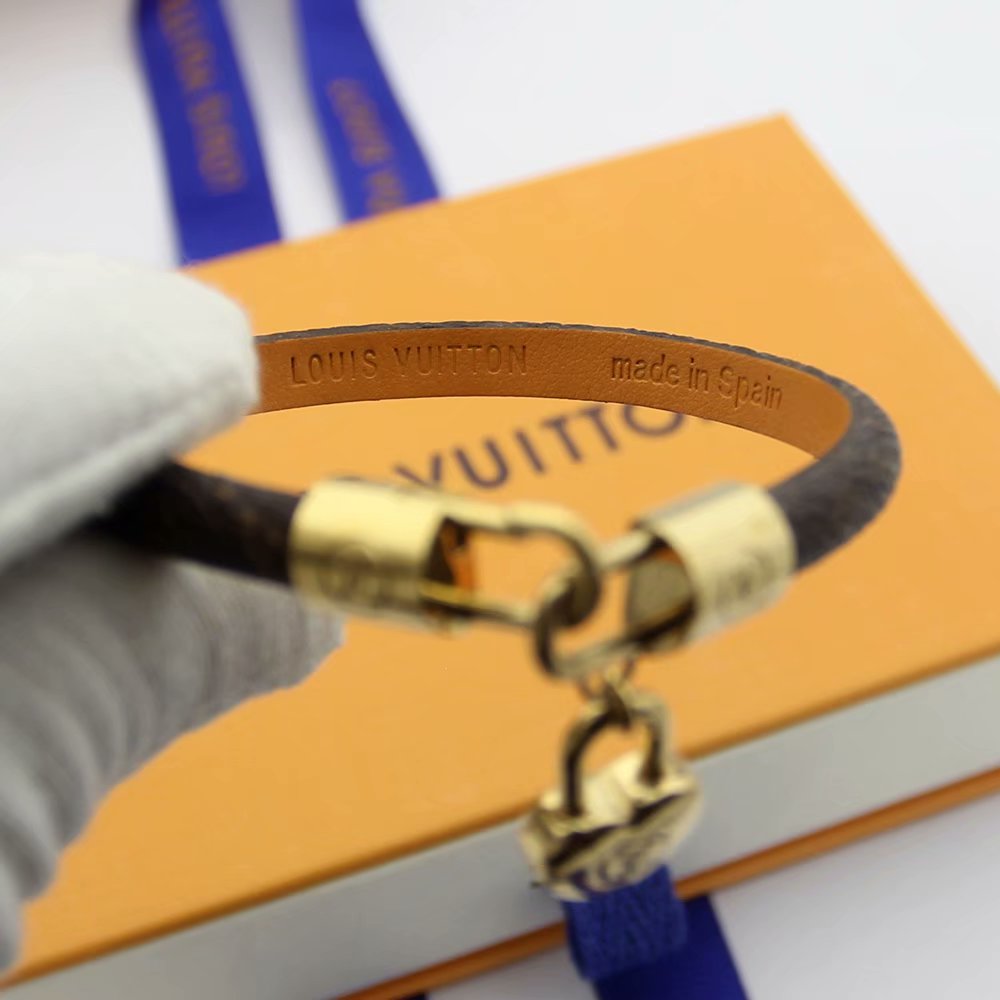 L0vis Vvtt0n Bracelet 006