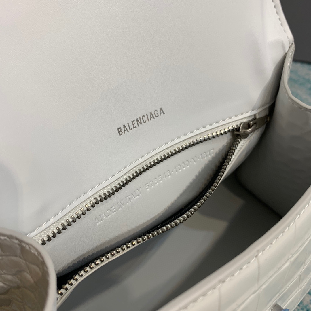 Ba1en*iaga Hourglass Bag 24cm White
