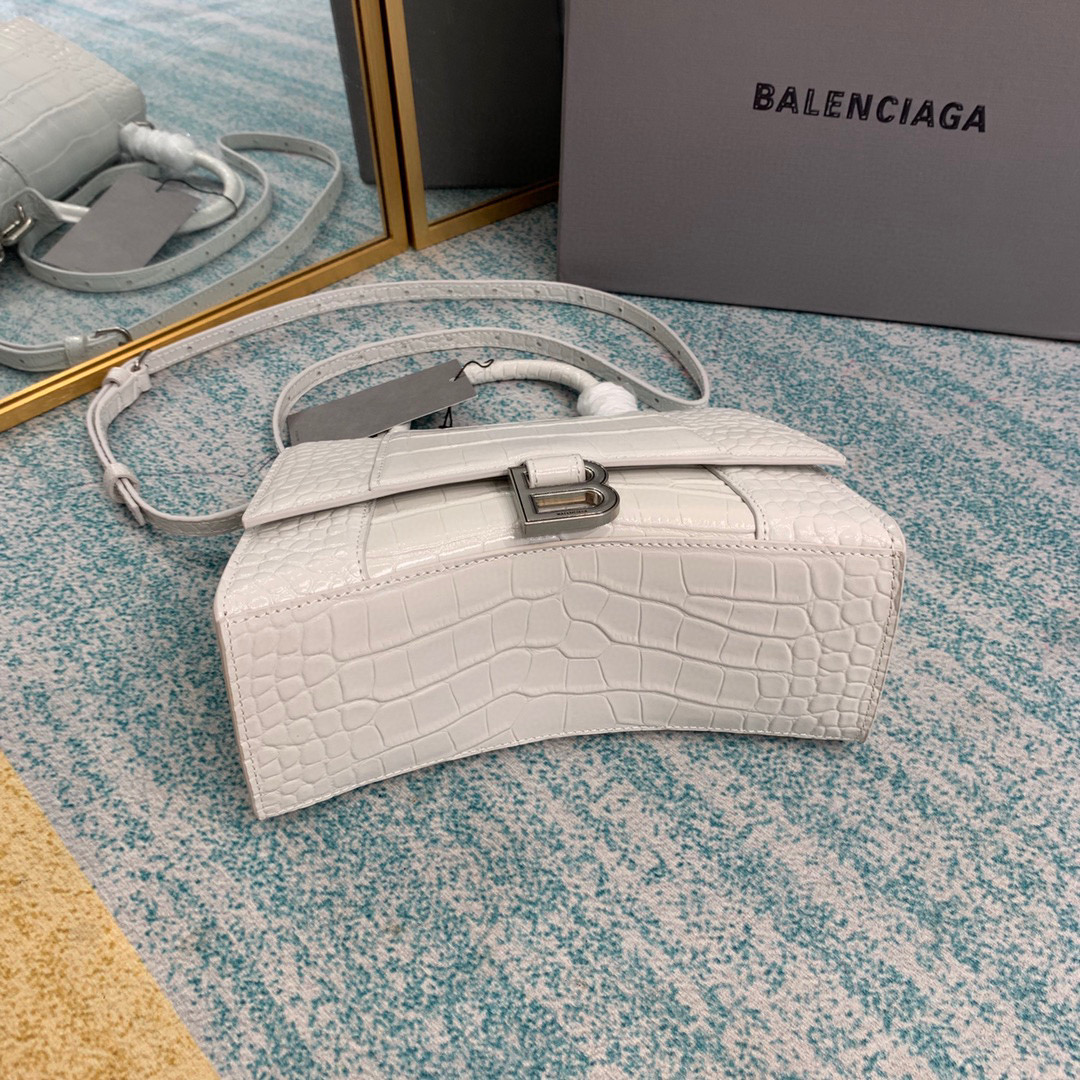 Ba1en*iaga Hourglass Bag 24cm White
