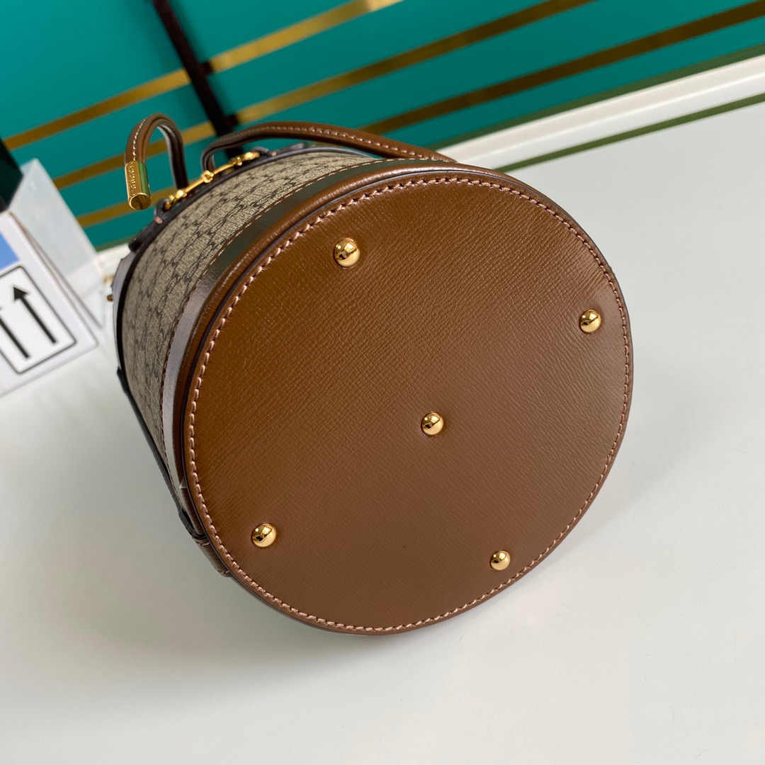 Gvc*1 Horsebit shoulder bag