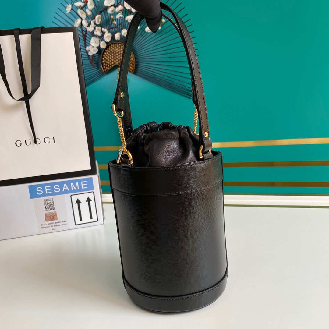 Gvc*1 Horsebit shoulder bag 001