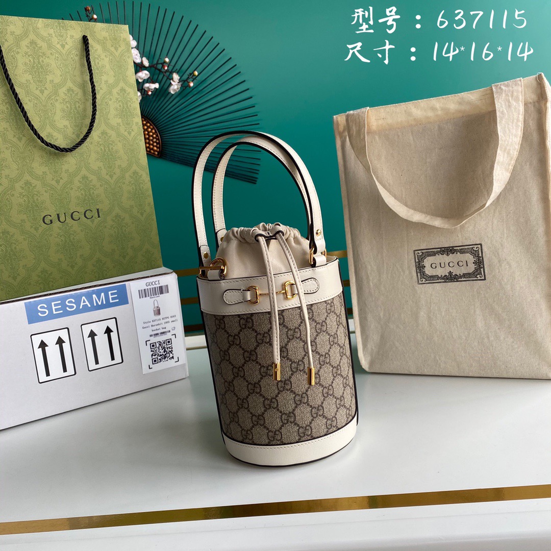Gvc*1 Horsebit shoulder bag 003