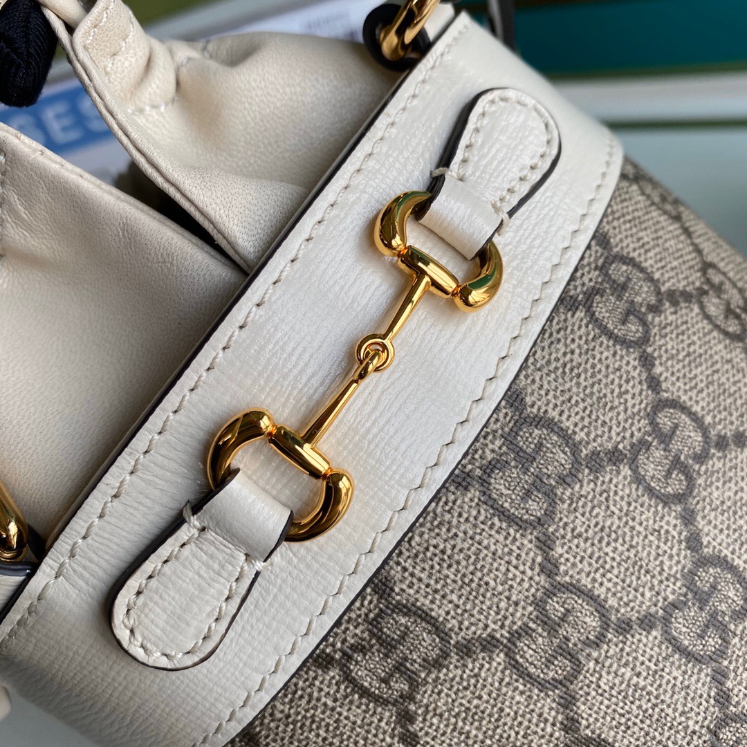 Gvc*1 Horsebit shoulder bag 003