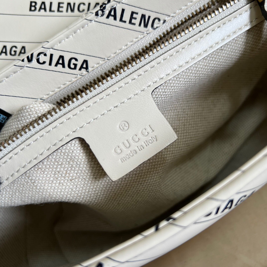 Gvc*1 X Ba1en*iaga Marmont bag 26cm