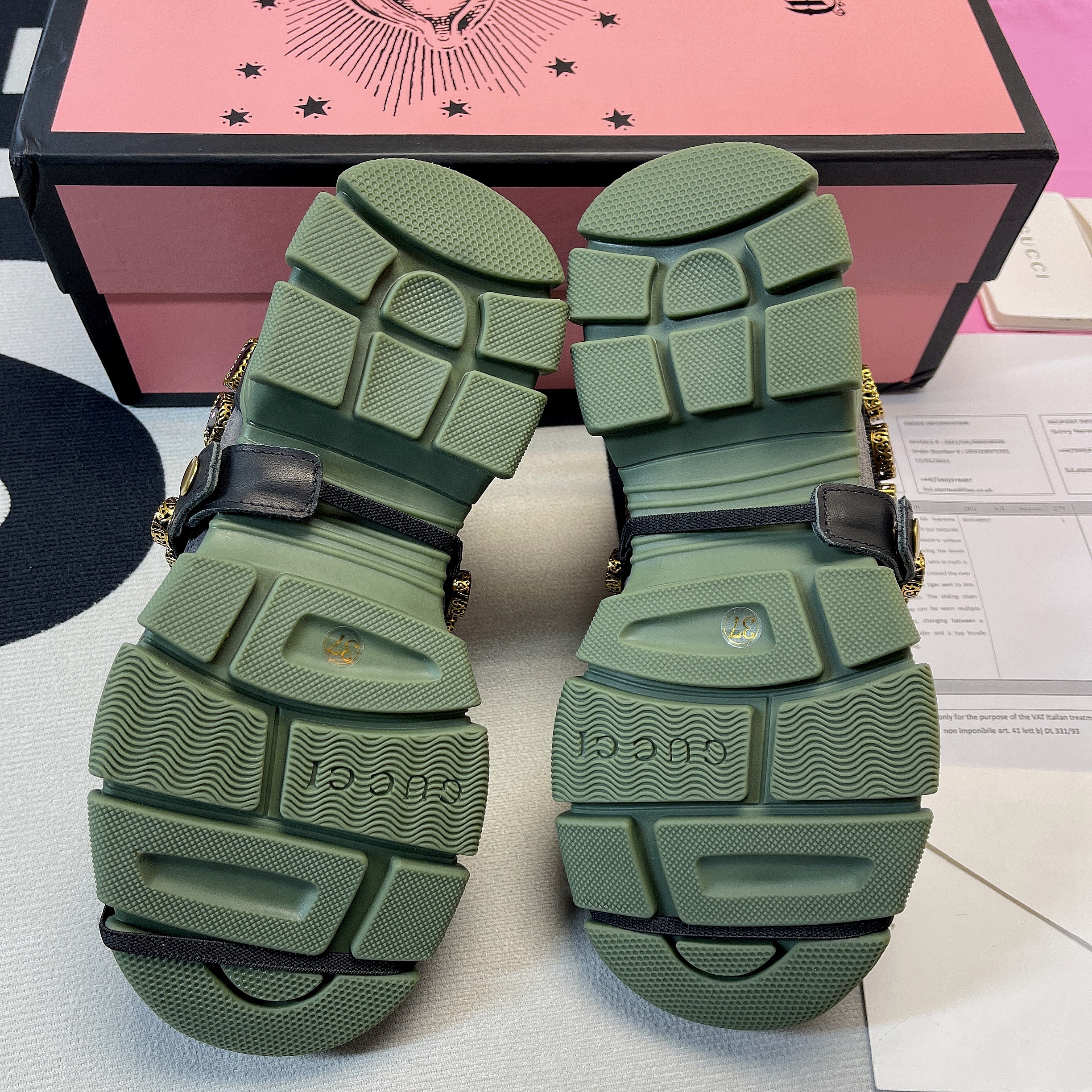 Gvc*1 Flashtrek Sneakers