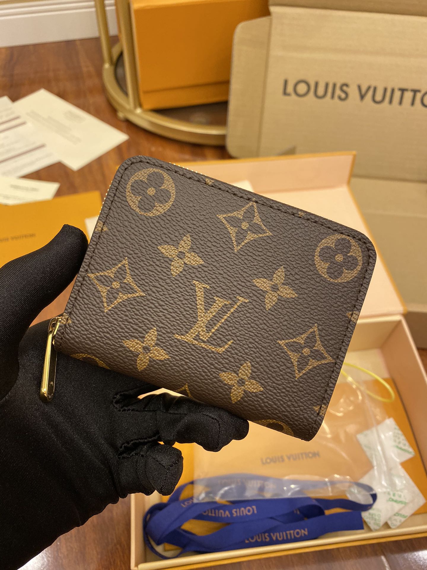 LV ZIPPY COIN WALLET M60067
