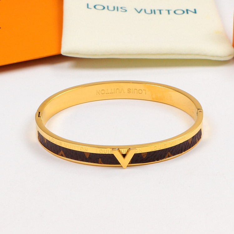 LV bracelet LB10