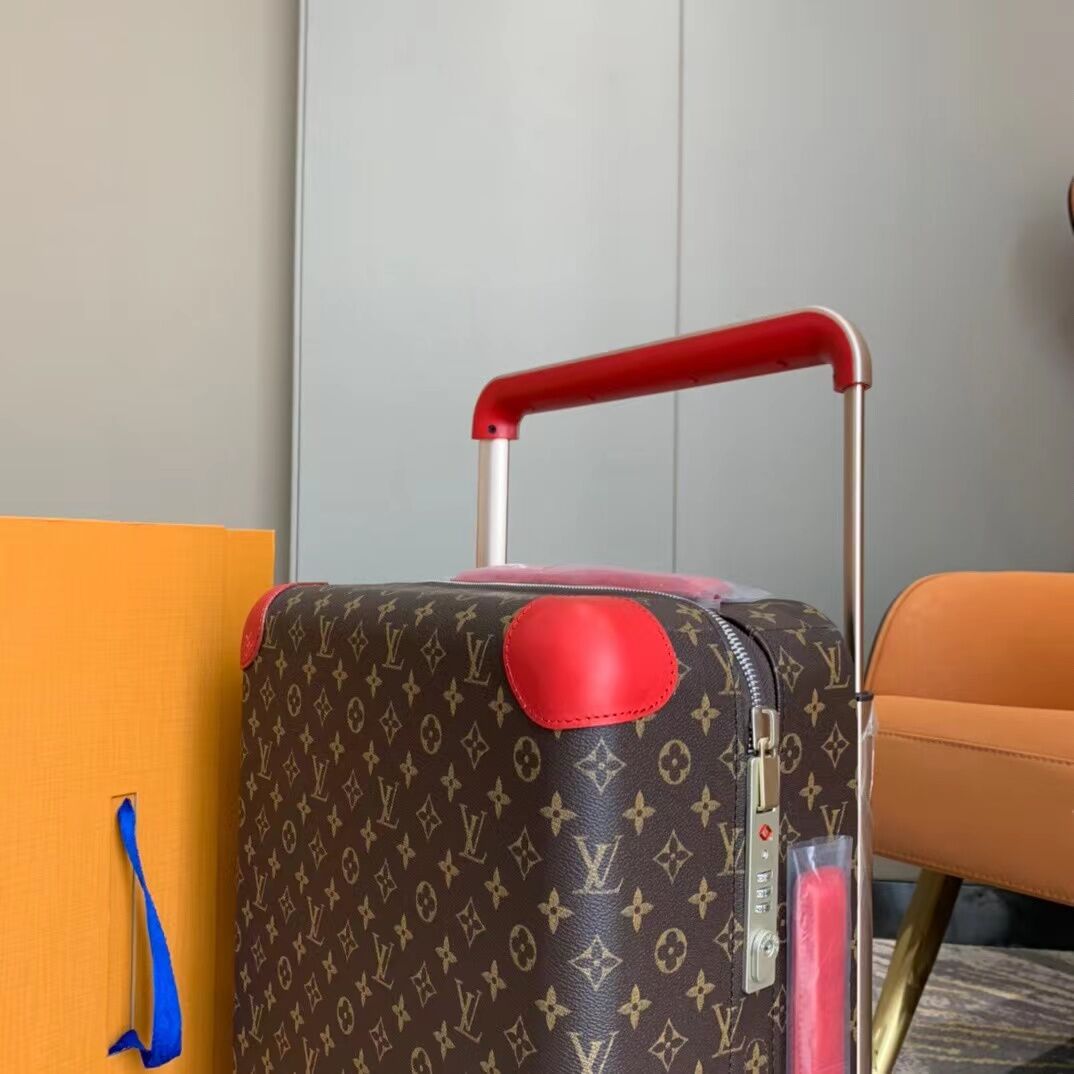 L0vis Vvtt0n Luggage Red