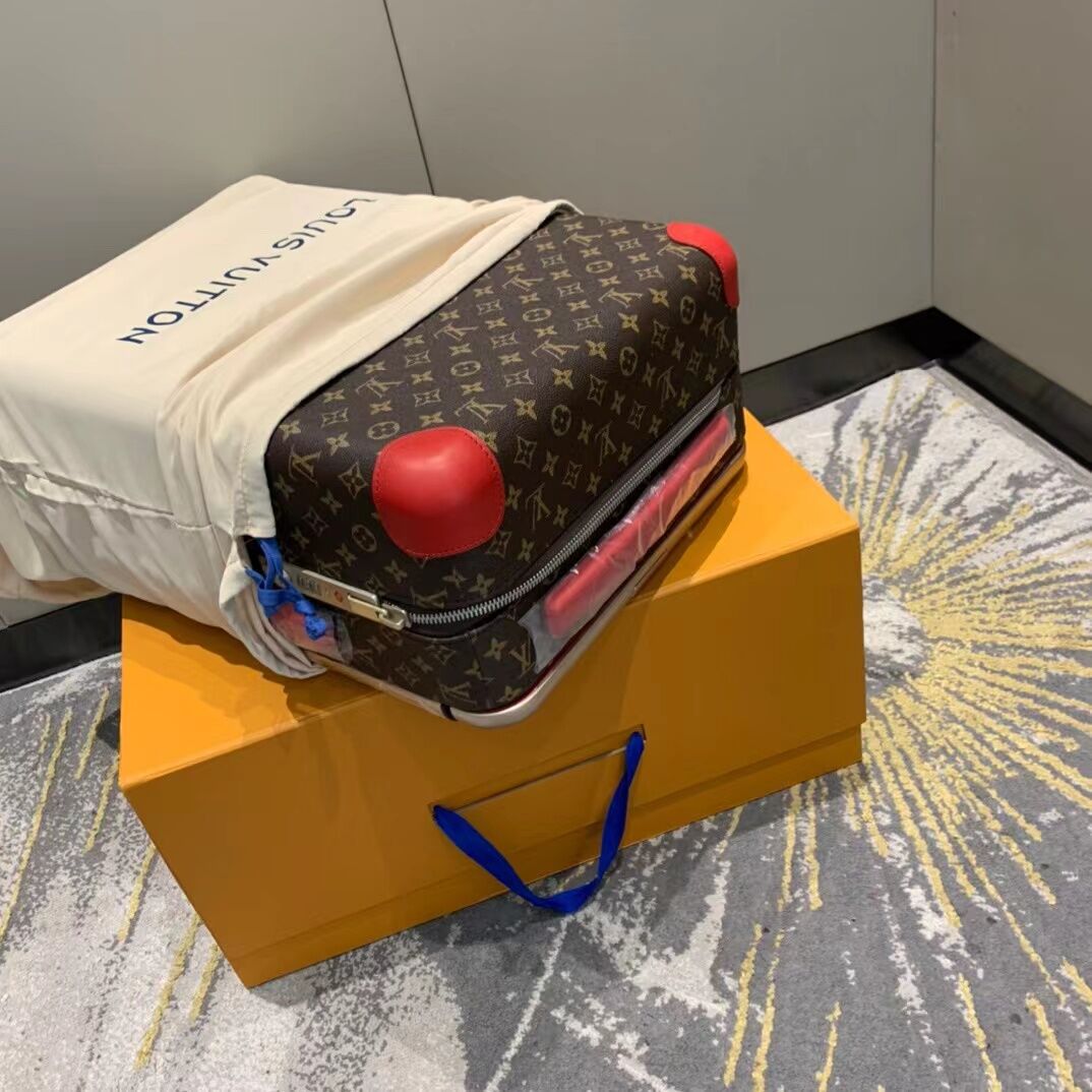 L0vis Vvtt0n Luggage Red