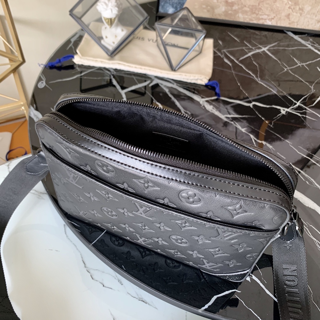 L0vis Vvtt0n Duo Messenger Monogram Shadow Bag