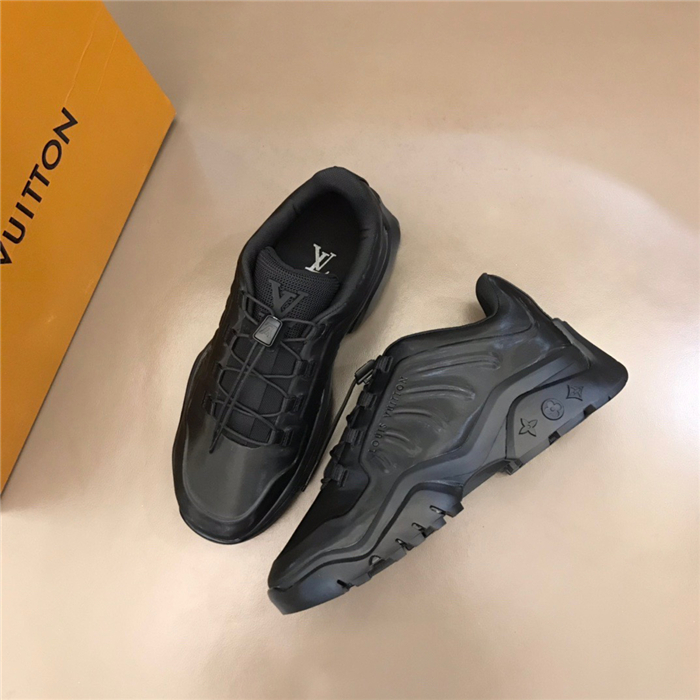 L0vis Vvtt0n Sneakers 012