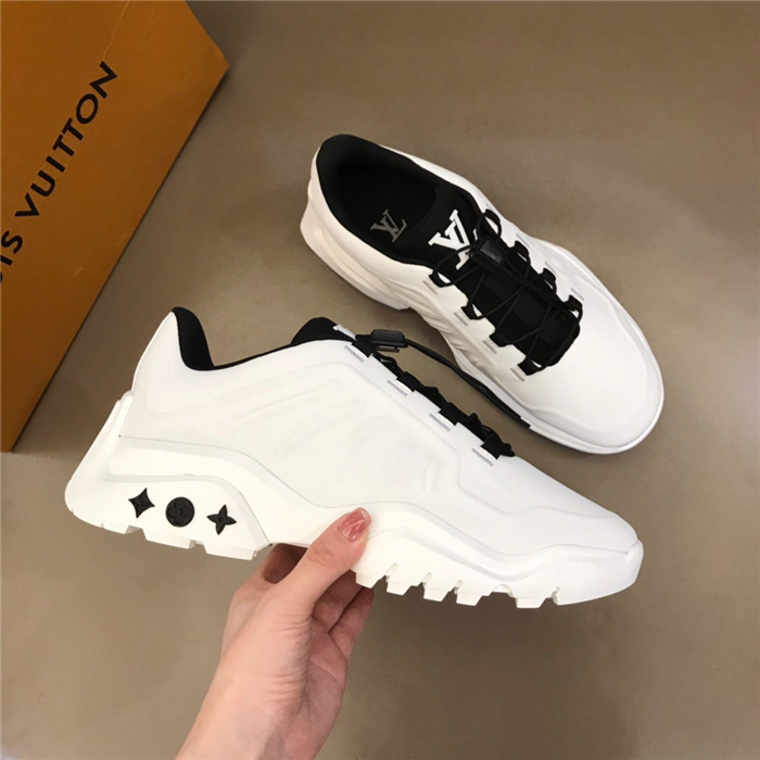 L0vis Vvtt0n Sneakers 013